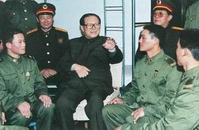 江*民泽**的两位贵人：一位是夫人*冶坪王**，一位是亦师亦友的汪道涵