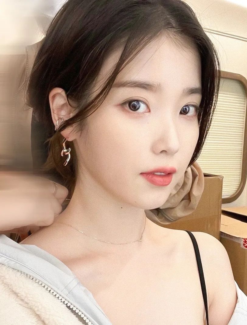 女生为了变美到底有多假动漫版,女生为了变美做整容手术