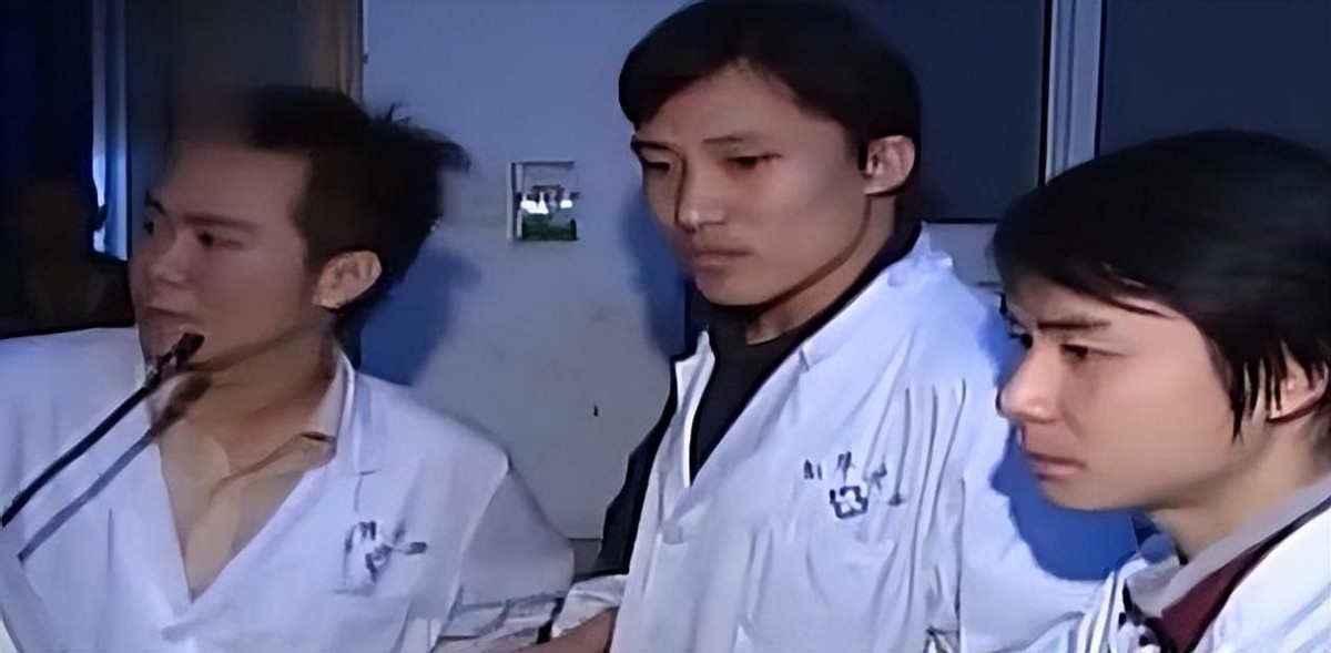 16年重庆女孩晕厥，醒来后扯头发吃，专家：吃头发对身体没有坏处