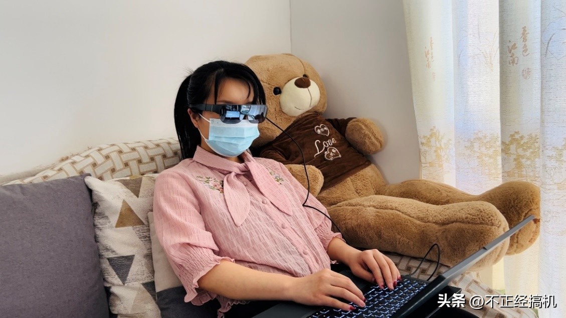 华为智能观影眼镜，便携的看片神器！这很“格拉斯”！