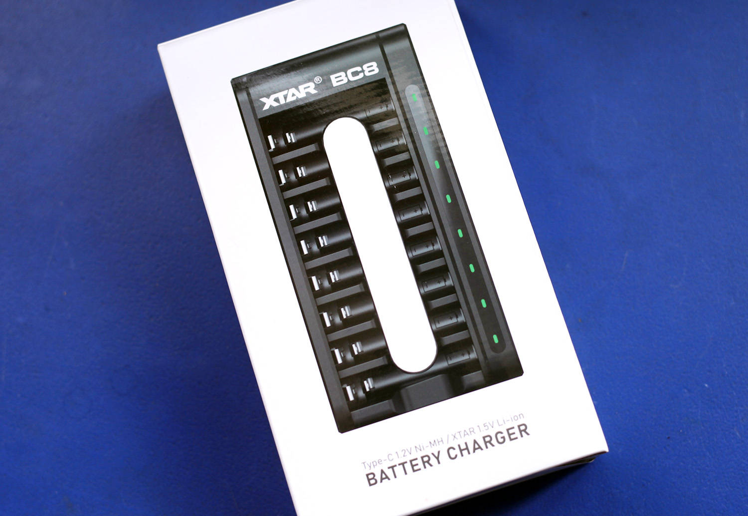 充电器不够用？超大杯XTARBC8一次能打8个