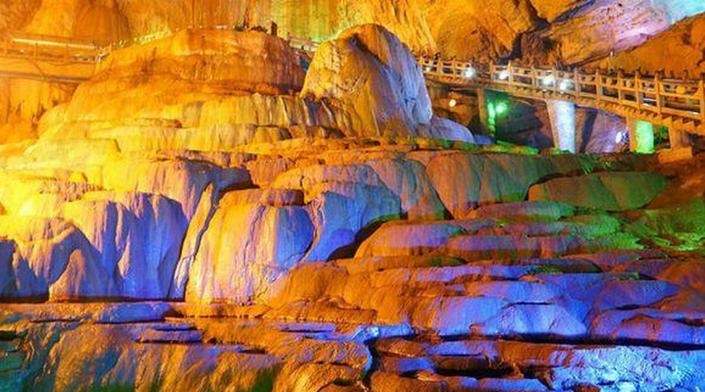 云南昆明繁华的地方,云南昆明必去的几个地方