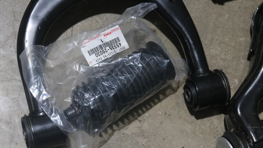 老款八十年代丰田霸道,经典丰田霸道老车翻新复活