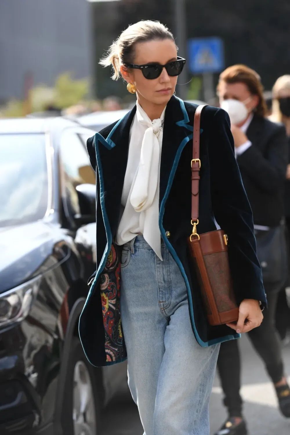 今秋最新流行单品,今秋必备的驼色让你时尚感up