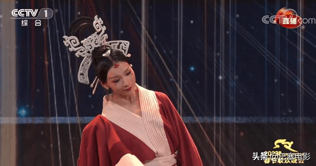 兔年春晚撒贝宁节目,春晚撒贝宁高跟鞋