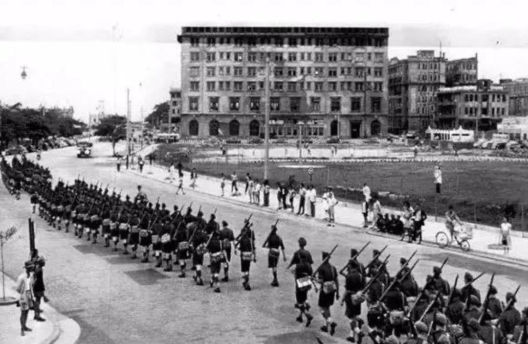 1949年我国为何不用*力武**收复香港？