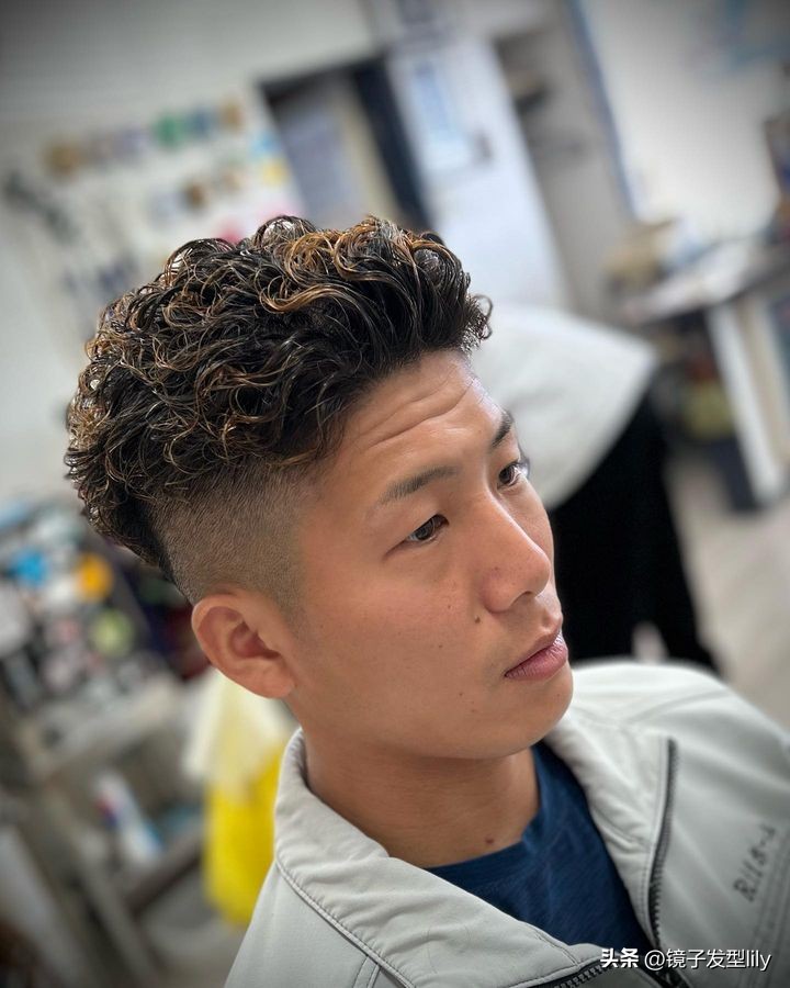 十大最帅气男士发型图片,40岁男士清爽发型