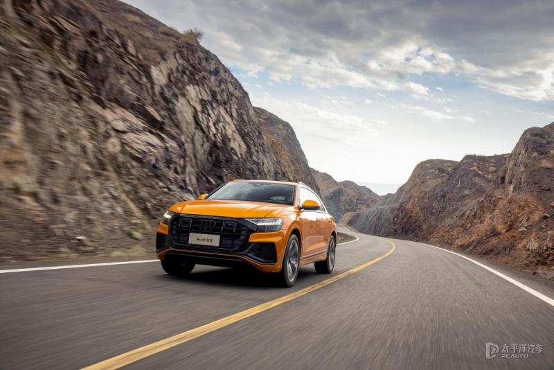 奥迪q8顶配最新款2023多少钱,奥迪rsq8顶配2023款冰雪运动