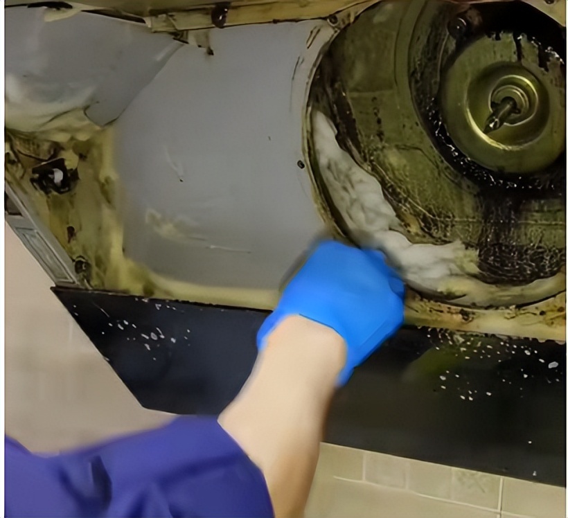 油烟机用久了以后油渍如何清洗,油烟机用油烟净怎么清洗