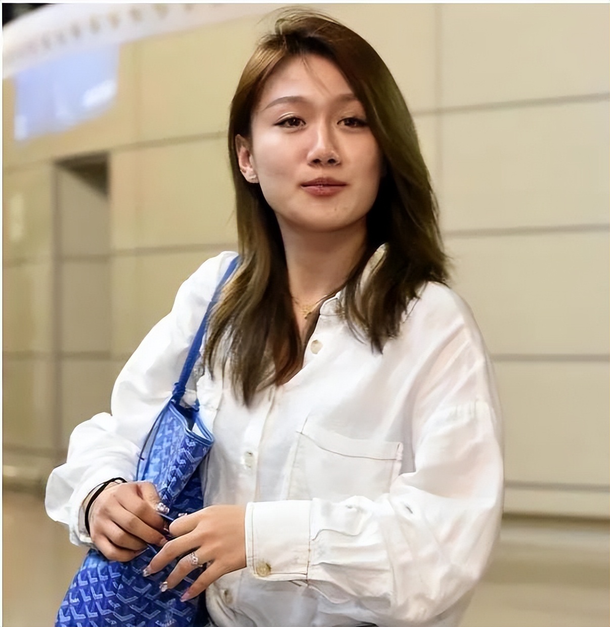 国足太太团斗艳美如画,国足太太团真实身材