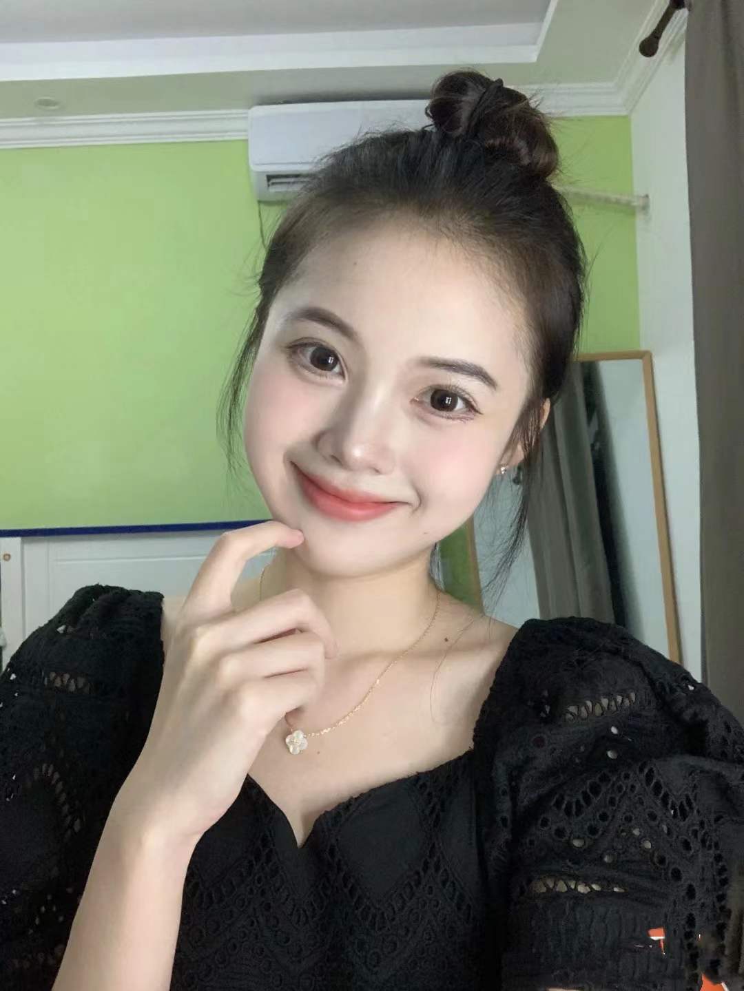 怎么扎头发好看古风不披发戴眼镜,儿童披发发型扎法洋气