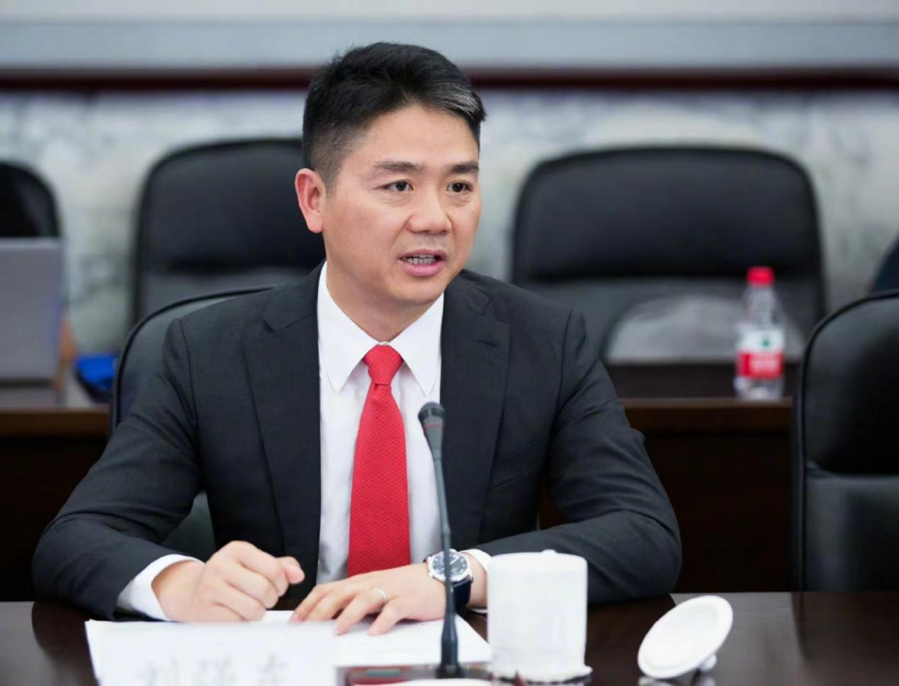 刘强东转让京东系股权解读,刘强东转让京东系股份意味着什么