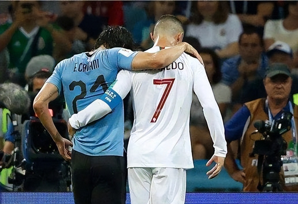 乌拉圭内讧,乌拉圭无弱锋努涅斯卡瓦尼