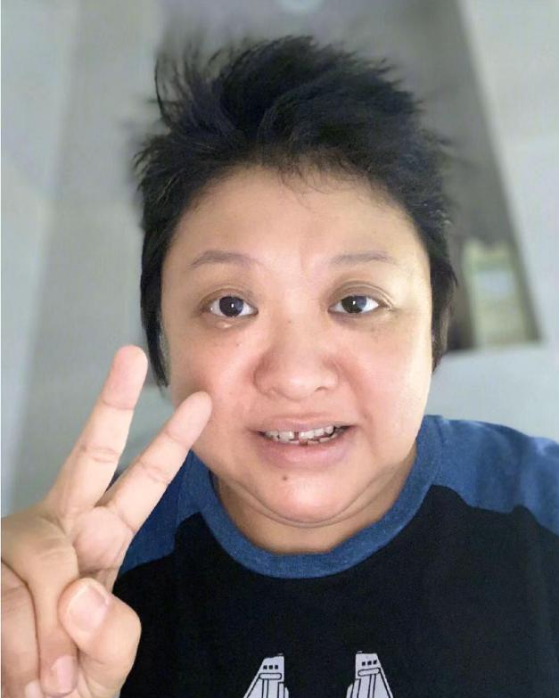 十位感染新冠的名人有没有死,12月因新冠去世的名人