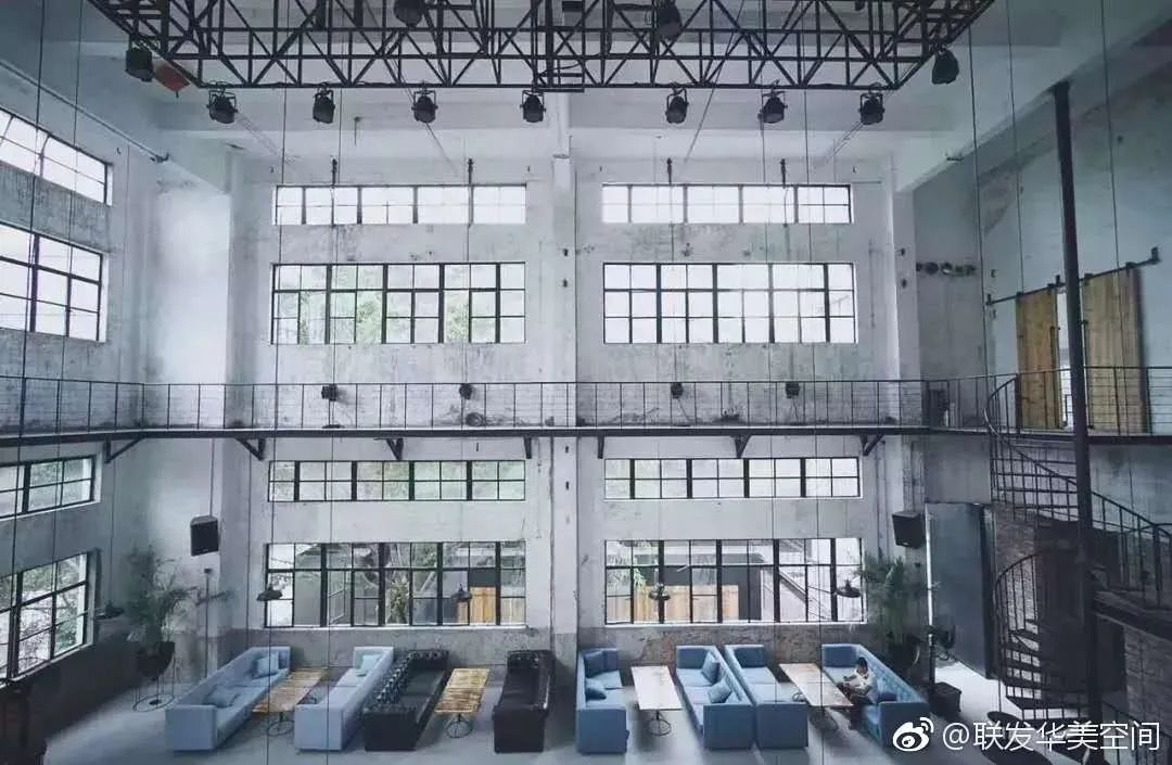 300平低成本厂房改造网红店,3000平方厂房改造网红店