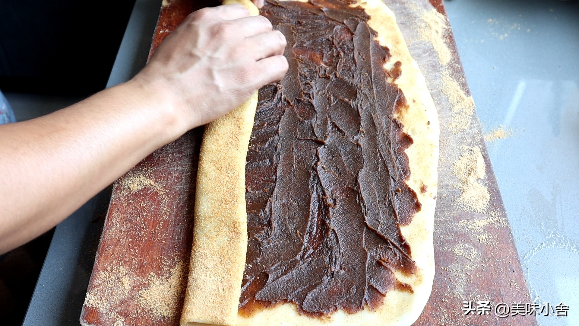 豆香馅甜入口绵软的驴打滚,小吃驴打滚做法教程