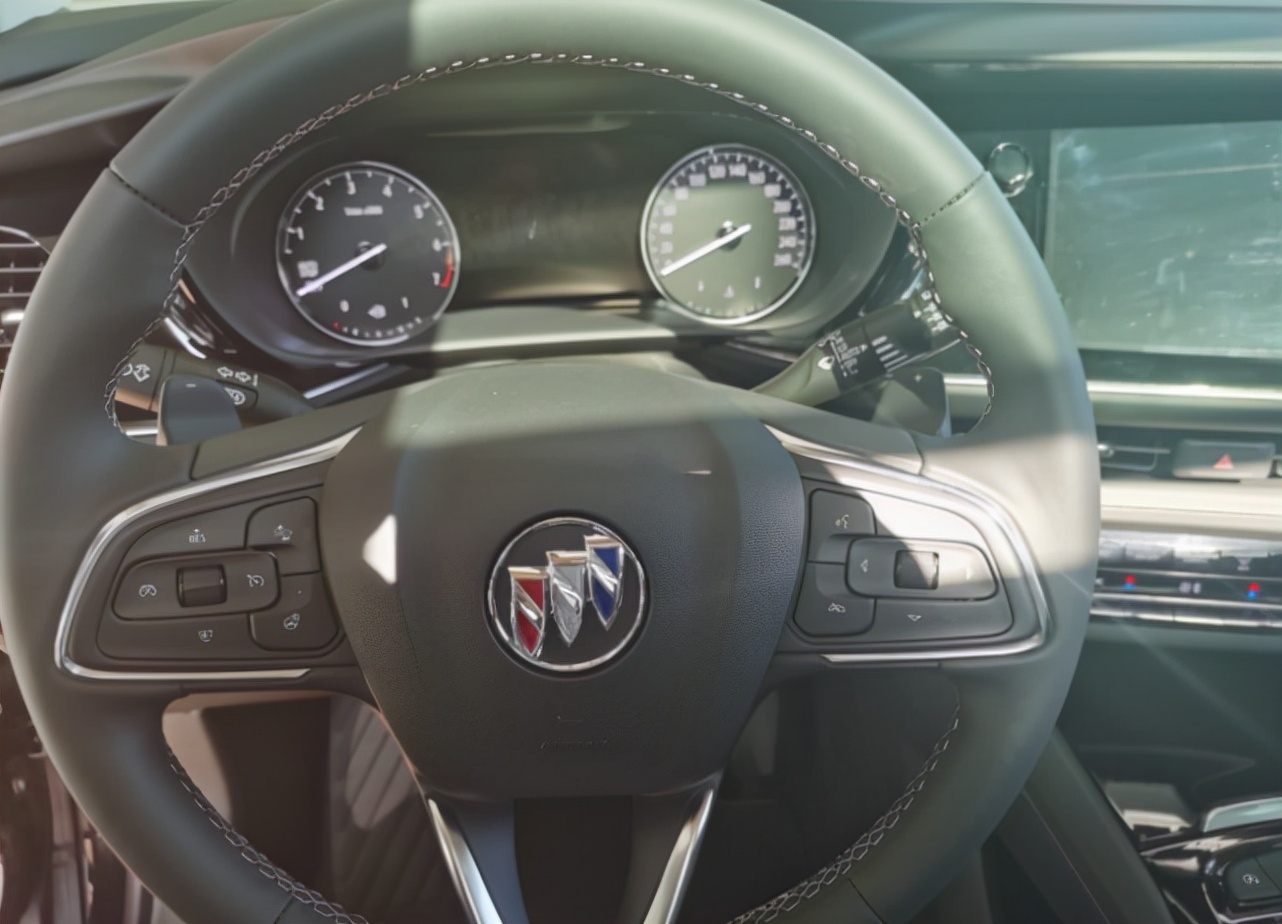 昂科威plus油耗车主视频,2023款别克昂科威plus车主真实油耗