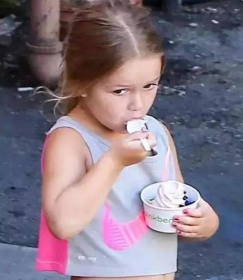 贝小七长大,最会投胎的贝克汉姆女儿