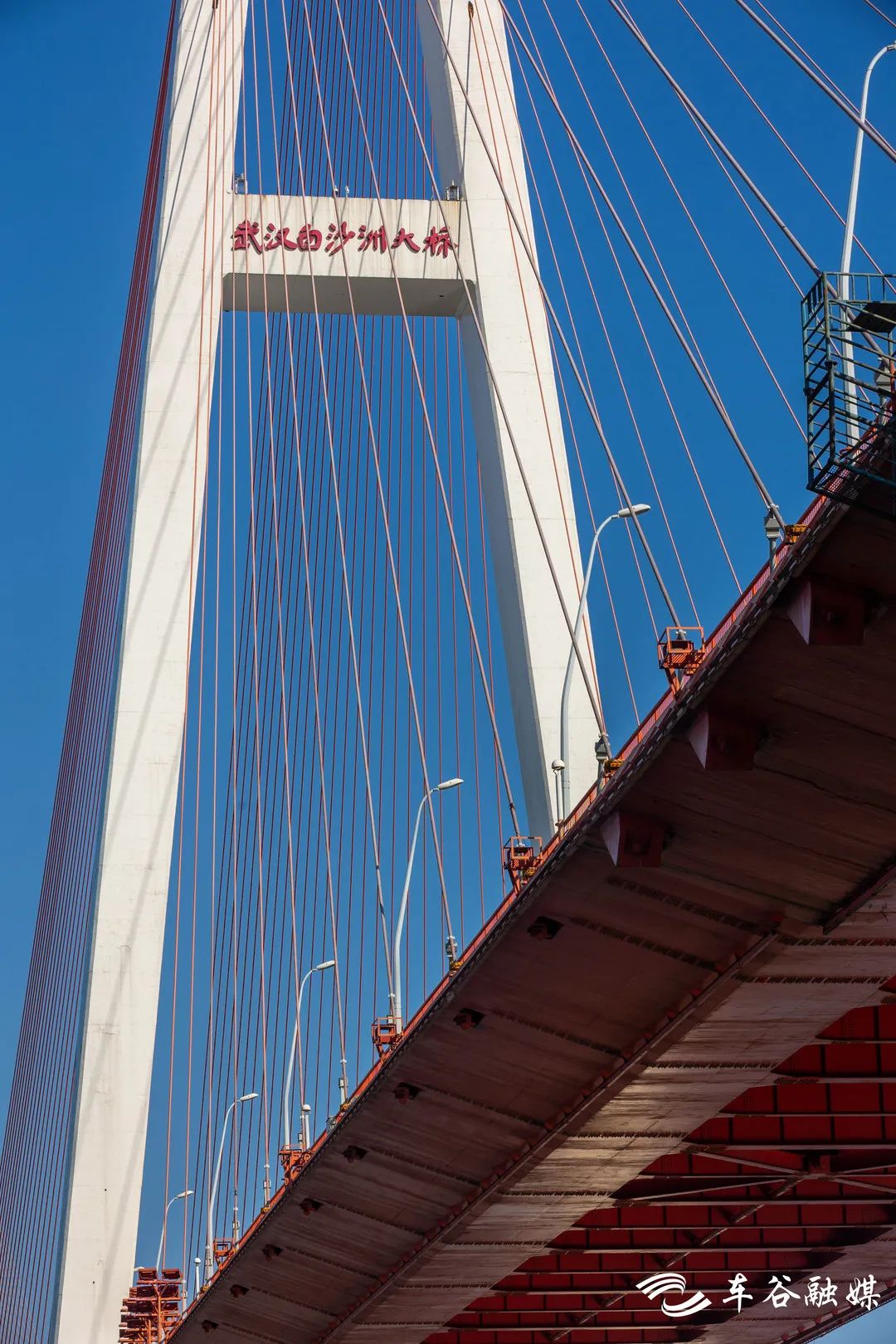 车谷桥梁:城市“大动脉”的浪漫美学