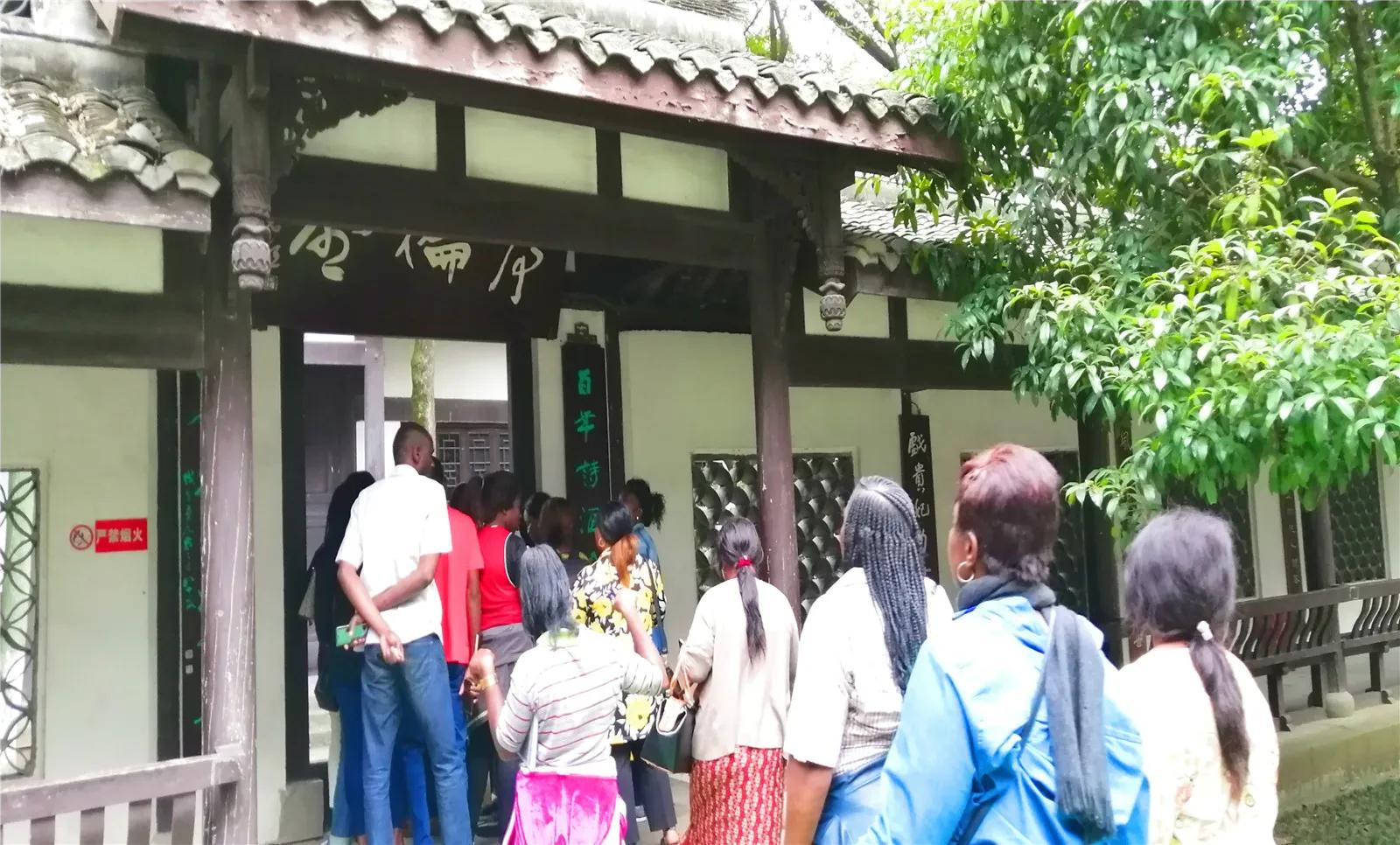 李白身世之谜浅谈之三,李白简介李白身世之谜