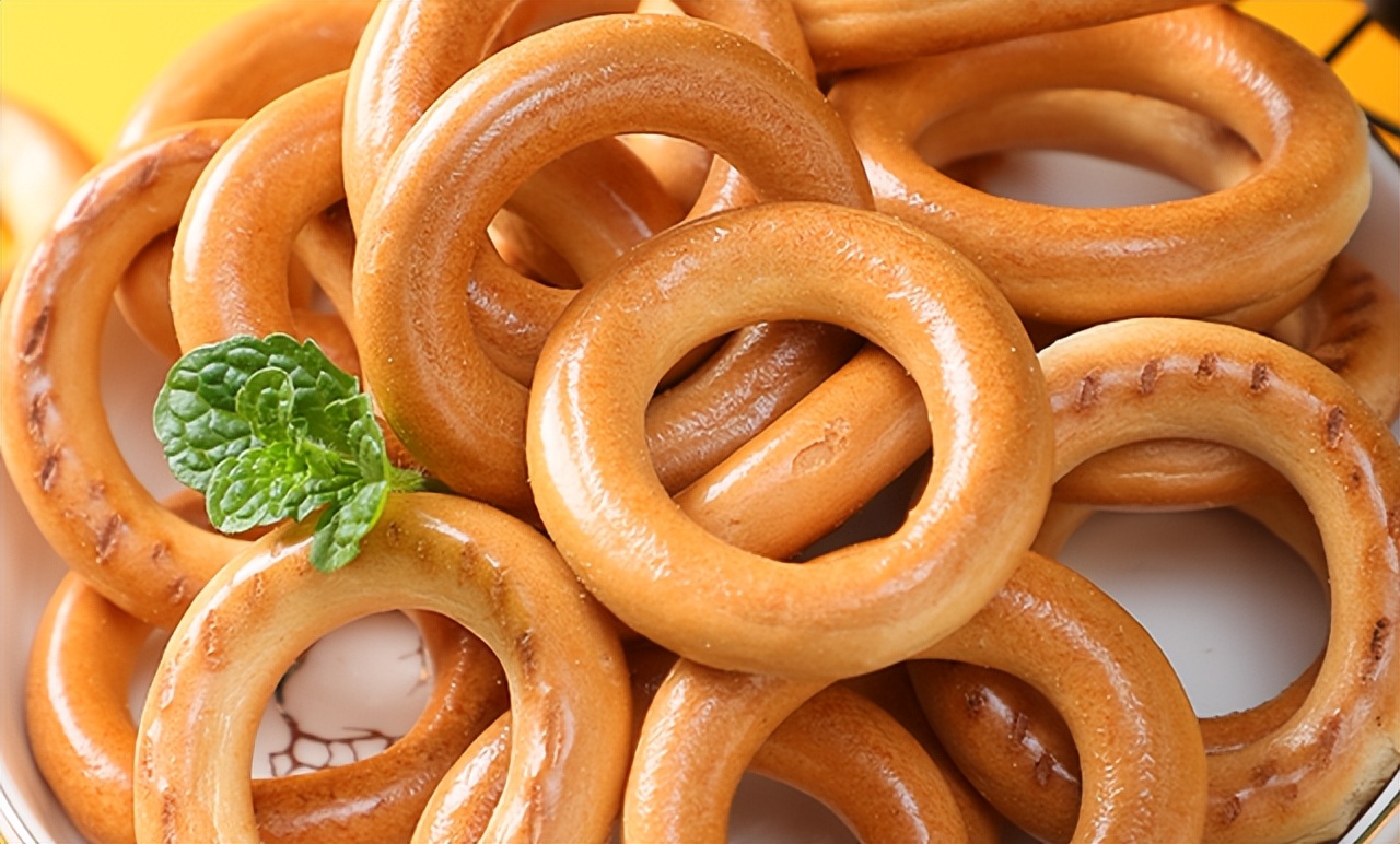 俄罗斯所有好吃的食品推荐,6种俄罗斯的食品必买的