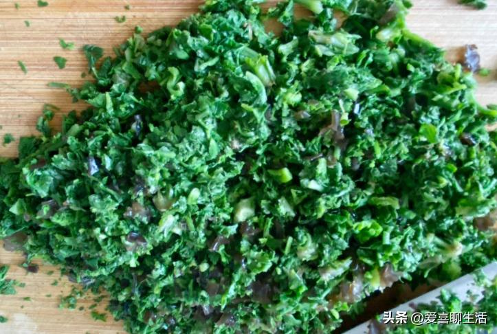 眼睛干涩要吃什么食物比较好,专业保护眼睛干涩的神奇食物