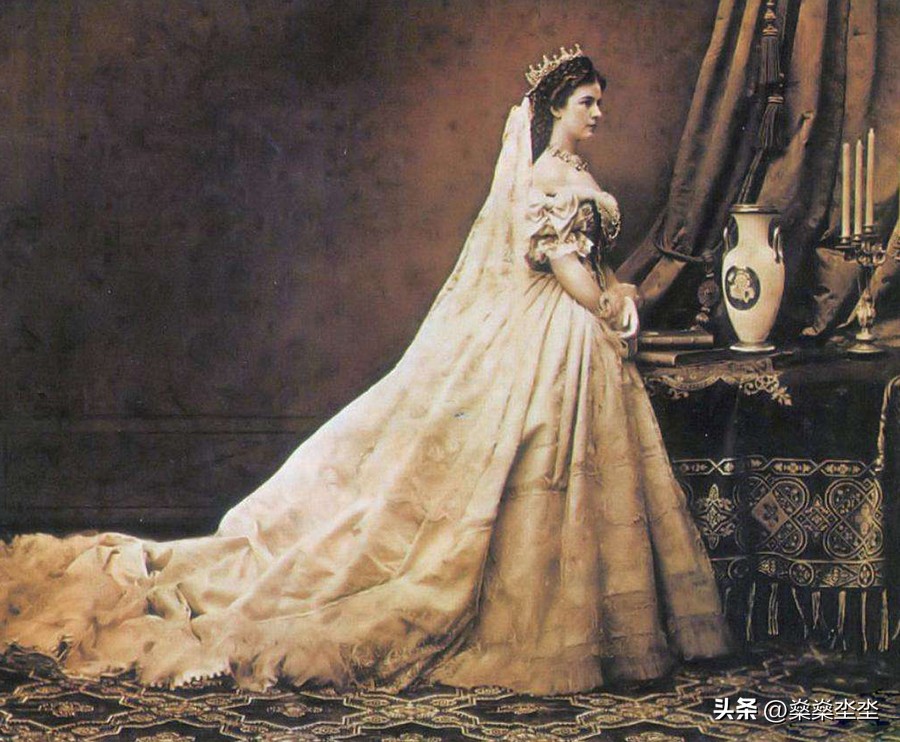 茜茜公主保养好身材的秘诀,茜茜公主美容秘方