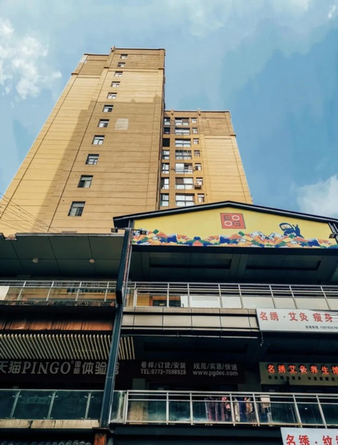 农村实体店的未来发展前景,电商和实体店哪个更有发展前景