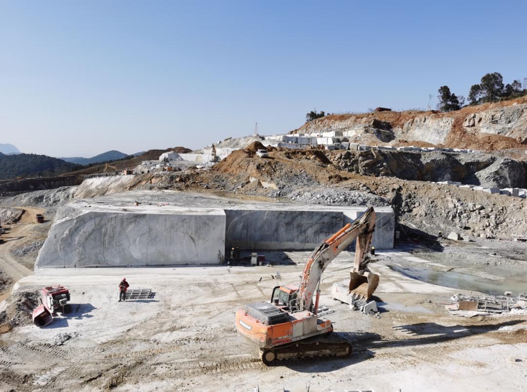 幻影灰大理石矿山产自江西瑞昌,江西矿山芝麻灰大理石