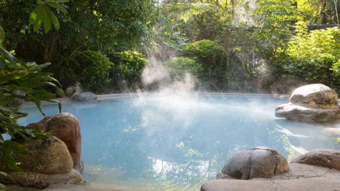 亲子度假温泉酒店,温泉旅游度假村设计案例