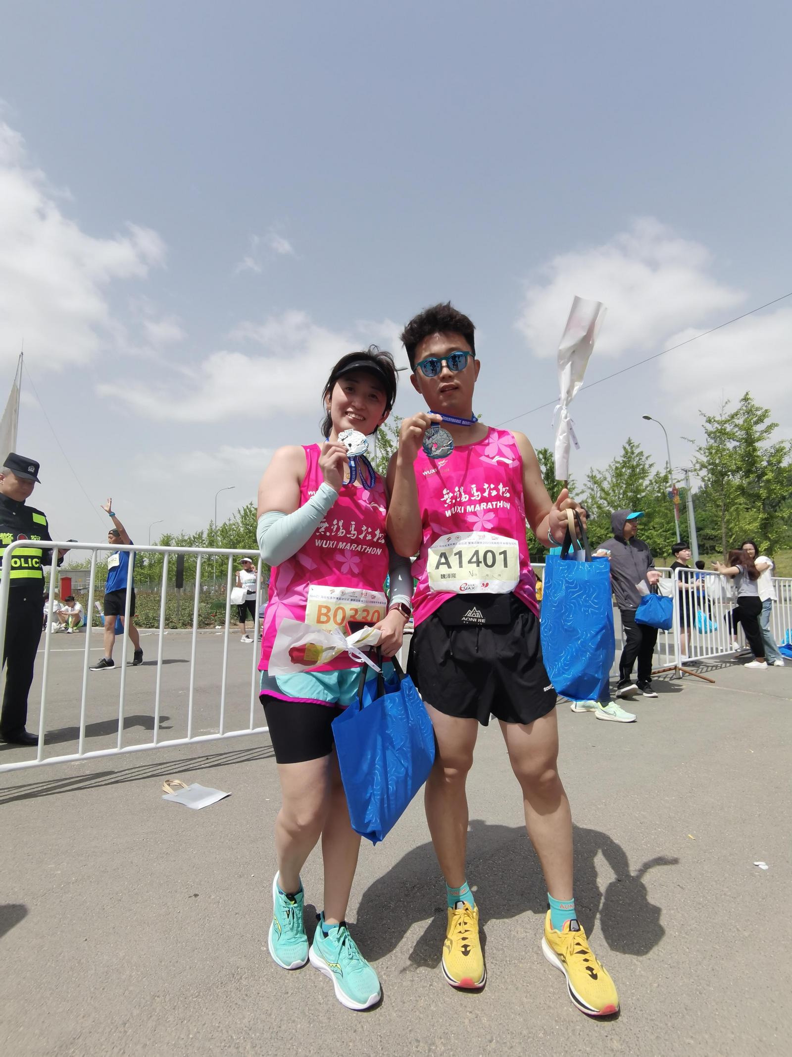 万人奔跑激情四射,万人马拉松比赛场面