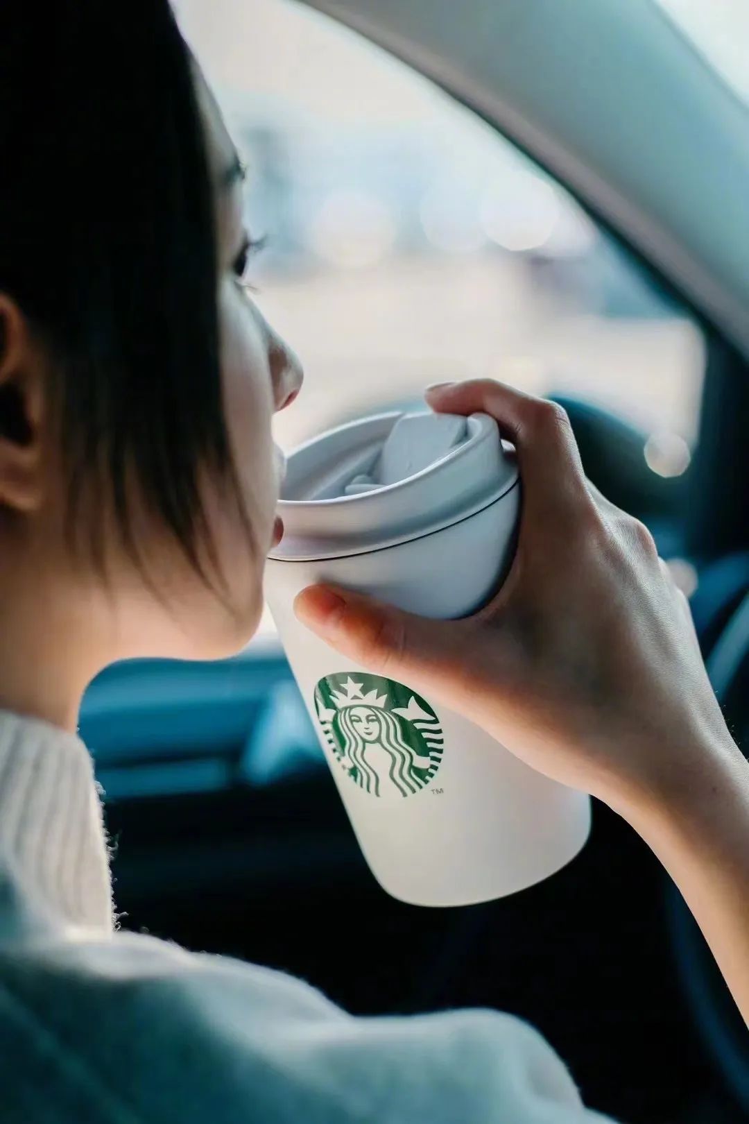 星巴克的亏损,星巴克近两年营收严重下滑分析