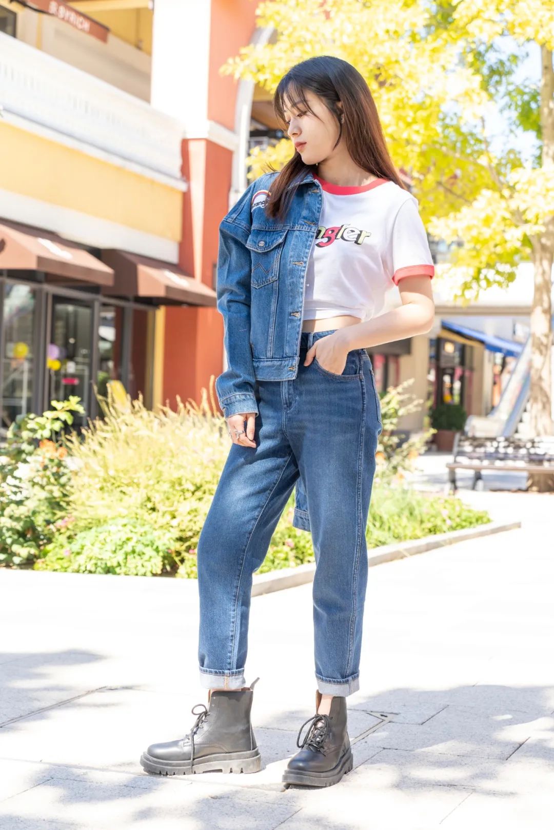 以自由之名！这个秋天，来Wrangler新店感受“纯粹牛仔精神”