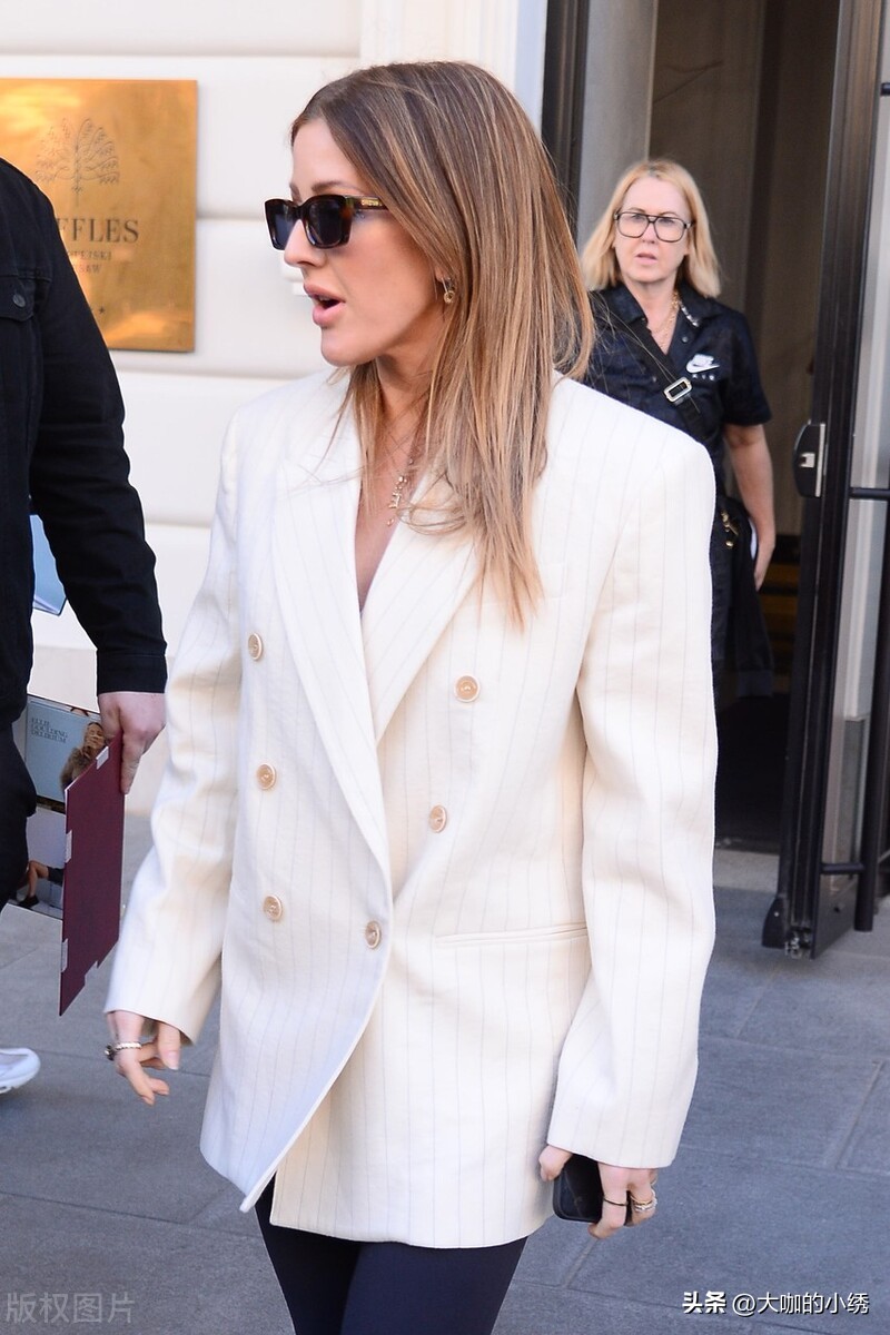 艾莉古尔丁穿搭,艾莉古尔丁mv视频