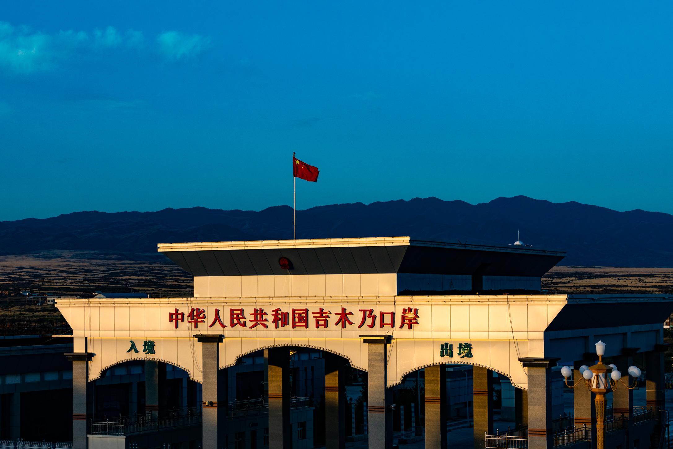 疆内陆地边境口岸城市都有哪些,19个沿边开放口岸具体是