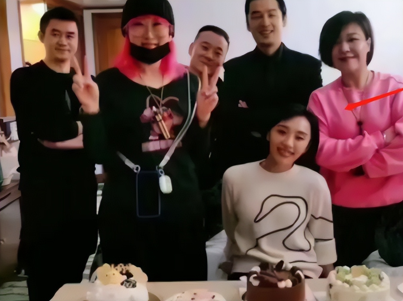 胡歌为什么听妈妈的话,胡歌妈妈说薛佳凝