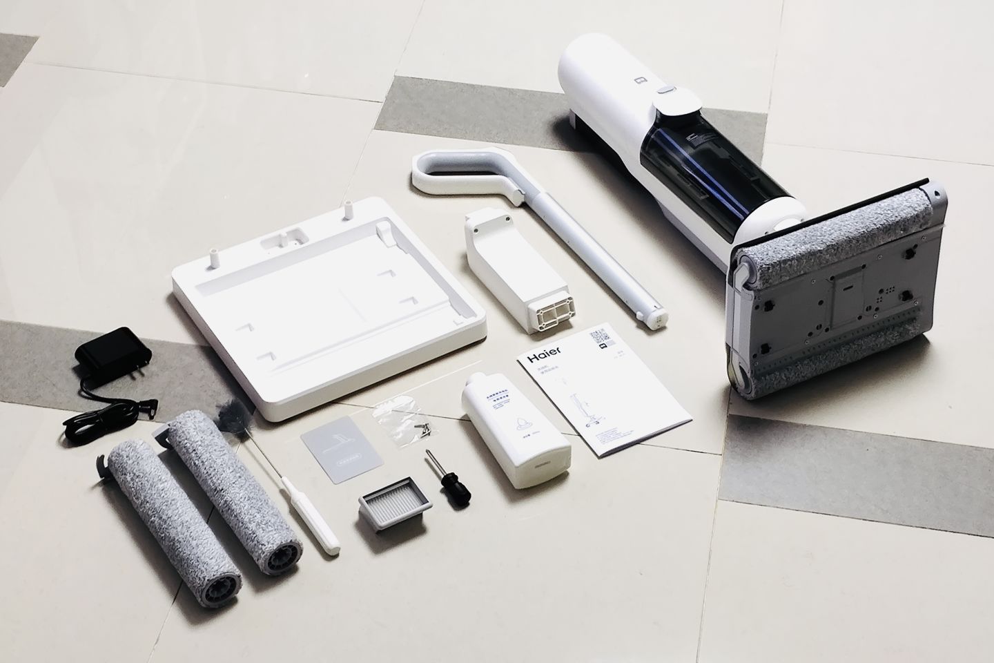 硅胶洗地机和滚刷洗地机,洗地机有必要买吗