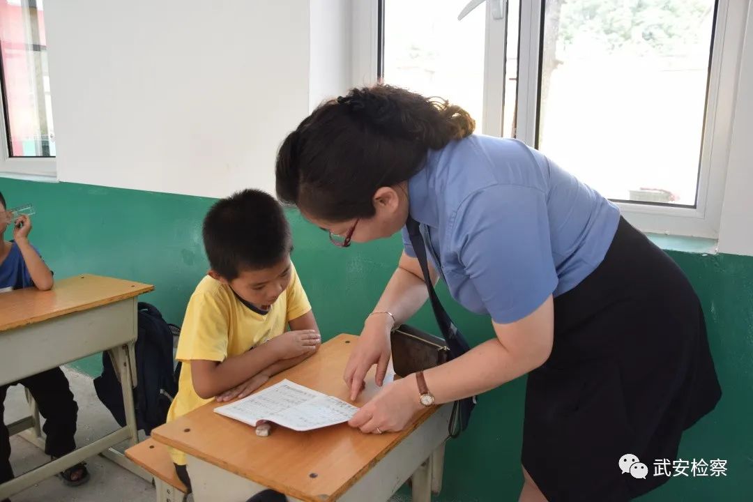 不放弃每一个孩子,为爱守护