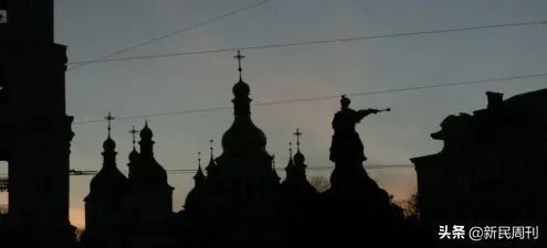 钟汉良从哪部剧开始走下坡路了,钟汉良临危受命