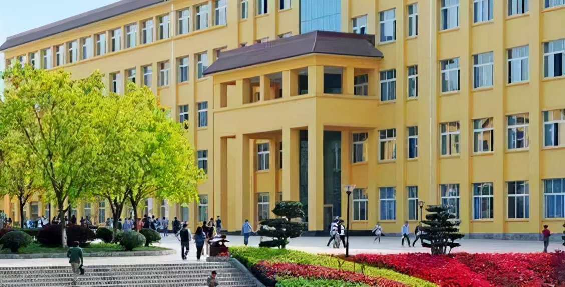 这所大学“很烧钱”,学费达17万!所在地是“全国百强县”第一