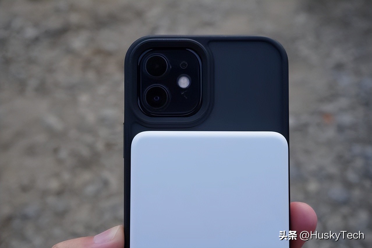 小米无线充磁吸充电宝测评,小米30瓦磁吸无线充开箱评测