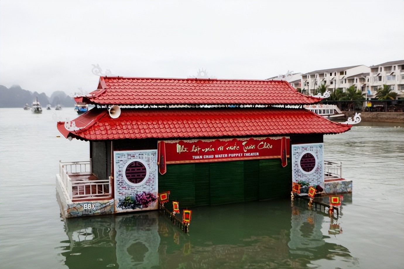 越南下龙，我在船上买海鲜