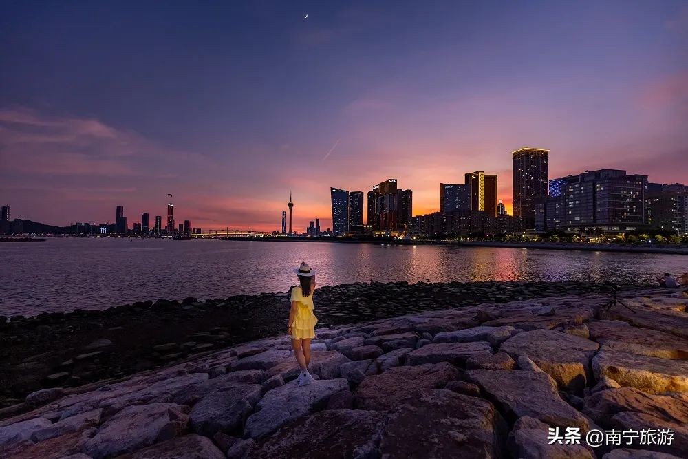 澳门，好久不见！南宁直飞澳门机票买1送1再赠尊享礼遇！