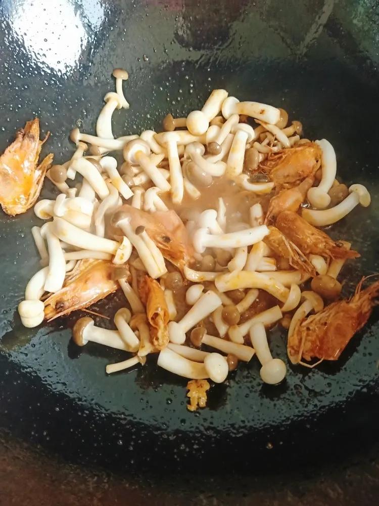 鲜虾豆腐白菜煲,鲜虾豆腐裙带汤