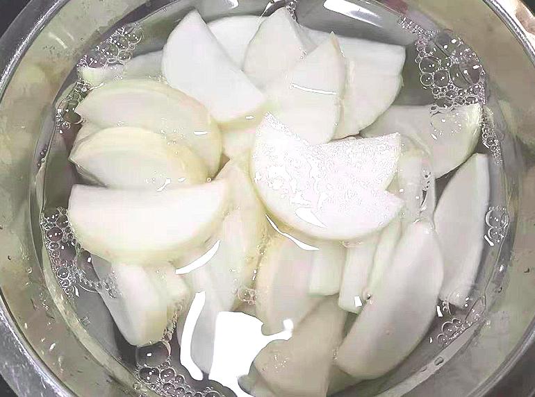 秋天宁可少吃肉，也要多吃4道“冠军菜”，不放肉也香，营养好吃