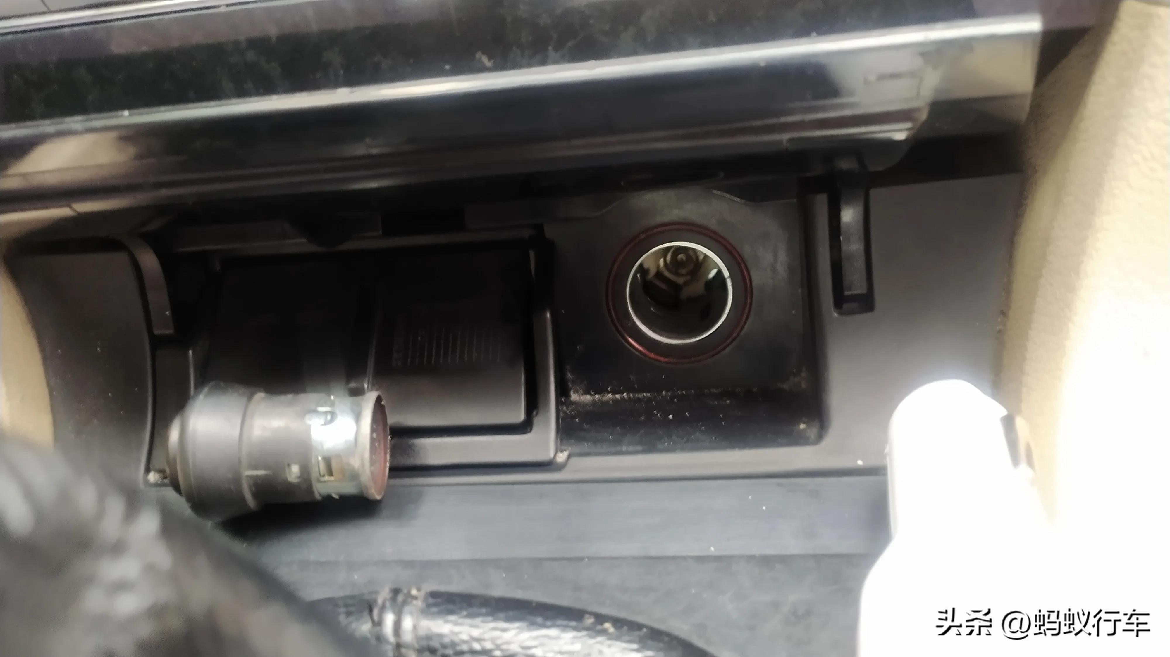 a6点烟器不通电什么原因,汽车点烟器不通电是怎么回事