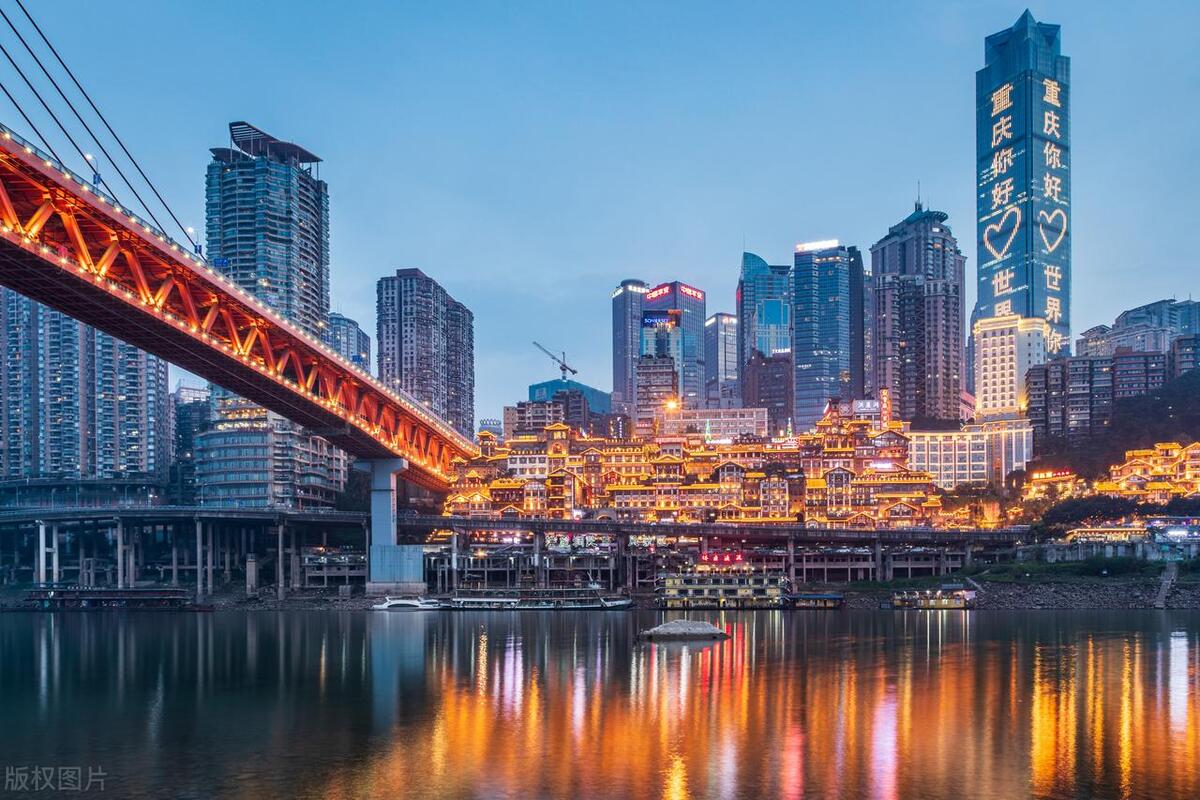 盛盈金：黄金如约测试下跌口，术与道的理论深究