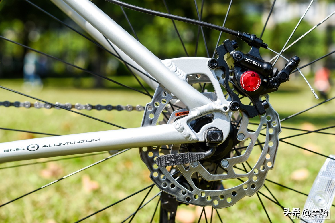 19款三阳火凤凰fnx150评测,19款三阳火凤凰fnx150测评