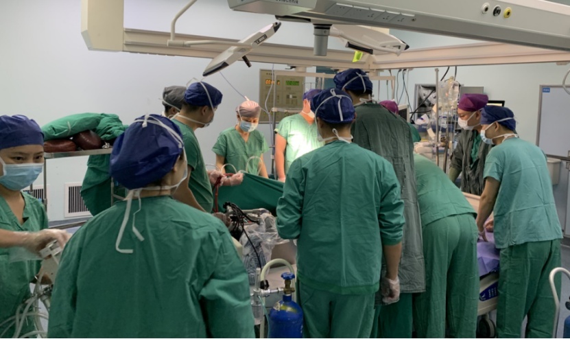 郑州大学第一附属医院成功实施双肺移植+心脏搭桥手术