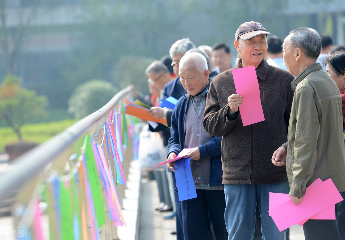 离休和离岗的区别有哪些,退休与离休的区别与联系